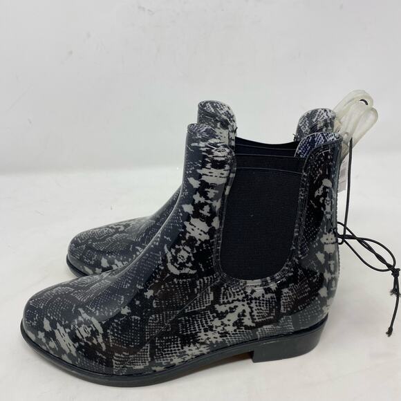 Time and Tru Snake print Ankle Rain Boot Womens Size 6 - Picture 2 of 8